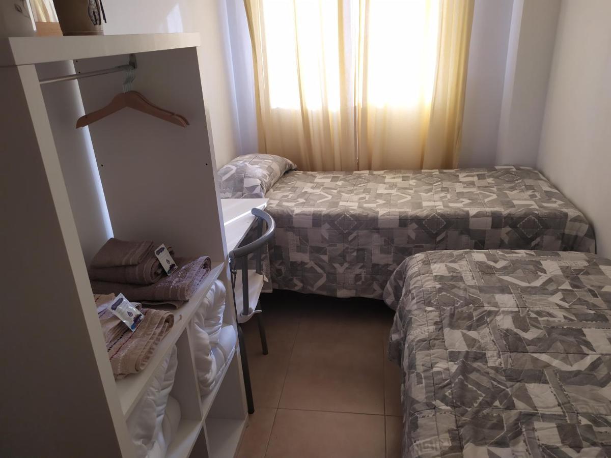 Habitacion En Un Apartamento Deltebre Buitenkant foto