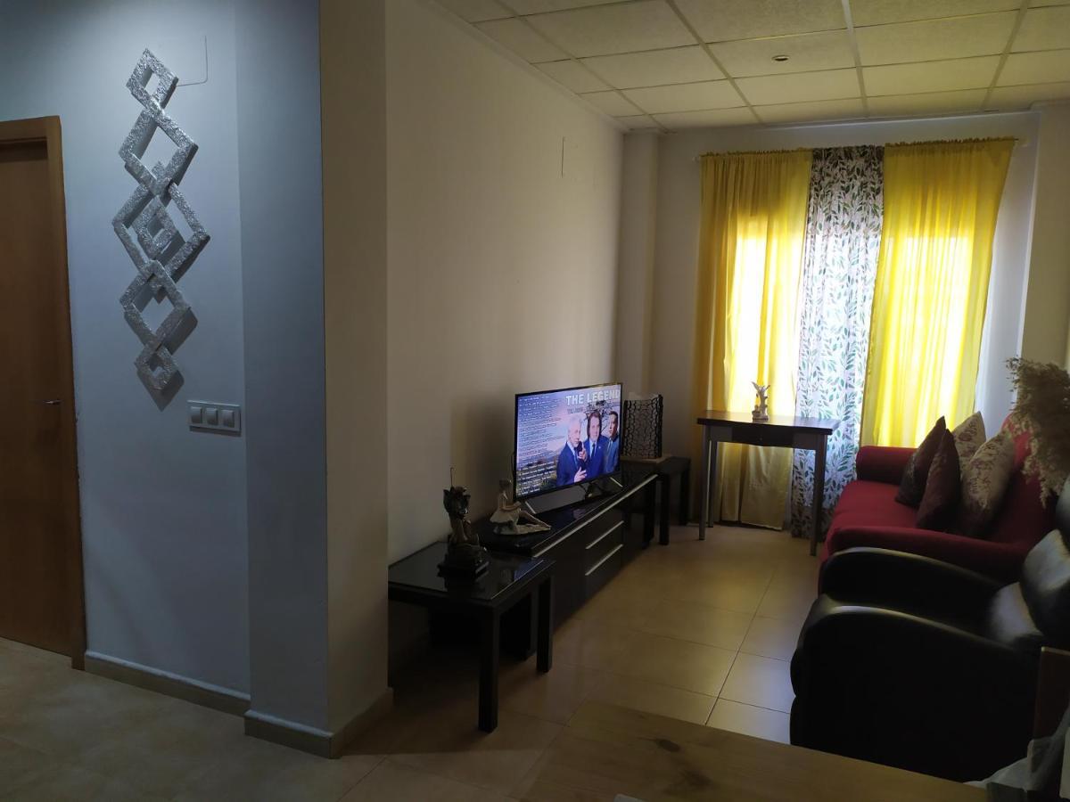 Habitacion En Un Apartamento Deltebre Buitenkant foto
